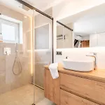 Ana Villa